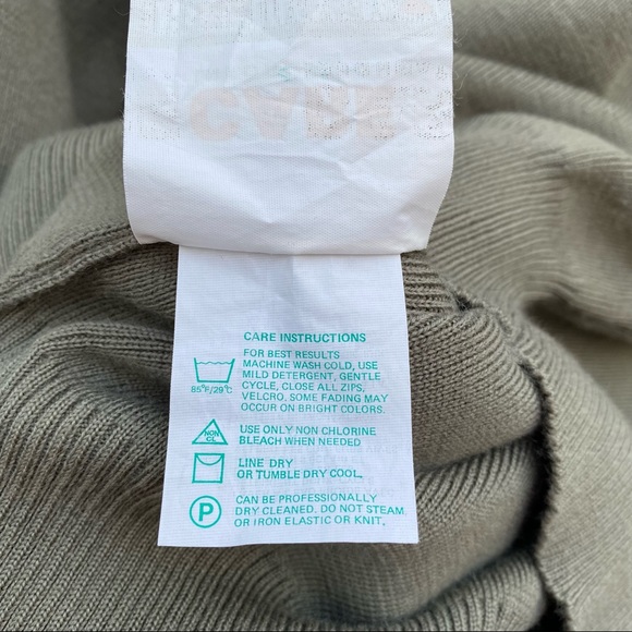 Obermeyer “T-Bird” Wool Ski Sweater - Picture 6 of 11